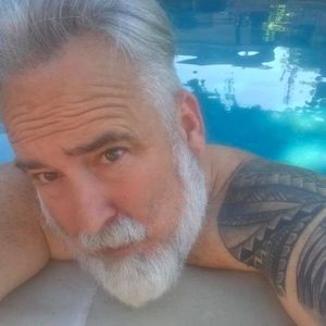 Meet your Posher, Travis